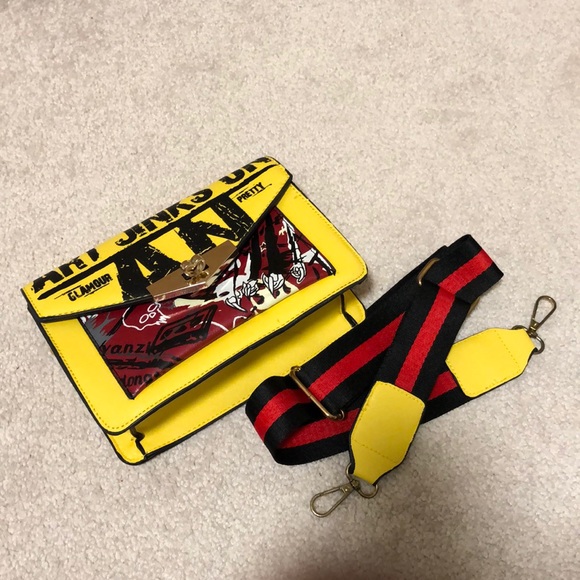 Yellow camera style bag - Picture 1 of 2